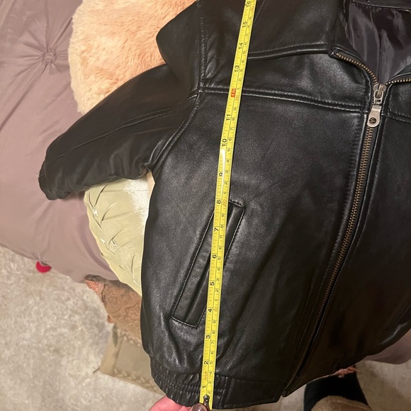 Leather bomber jacket - Picture 5 of 7